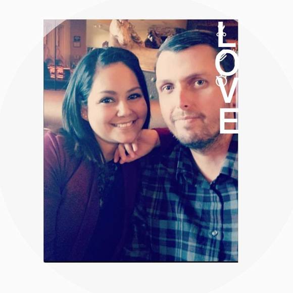 Meet your Posher, Claudia - Picture 1 of 1